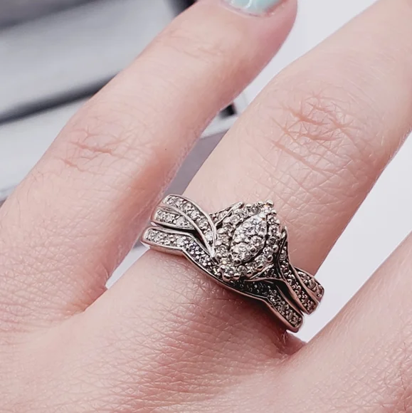 Marquise Diamond Wedding Ring Set - Picture 3 of 7